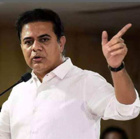 రాష్ట్ర రాజకీయాల్లో సరికొత్త రికార్డు సృష్టించబోతున్న వరంగల్ సభ.. మాజీ మంత్రి కేటీఆర్