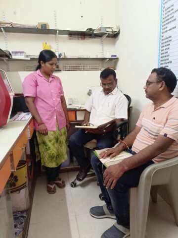 ప్రైవేట్ హాస్పిటల్స్ లో గిరిజనులకు తక్కువ ఖర్చుతో వైద్యం అందించాలి