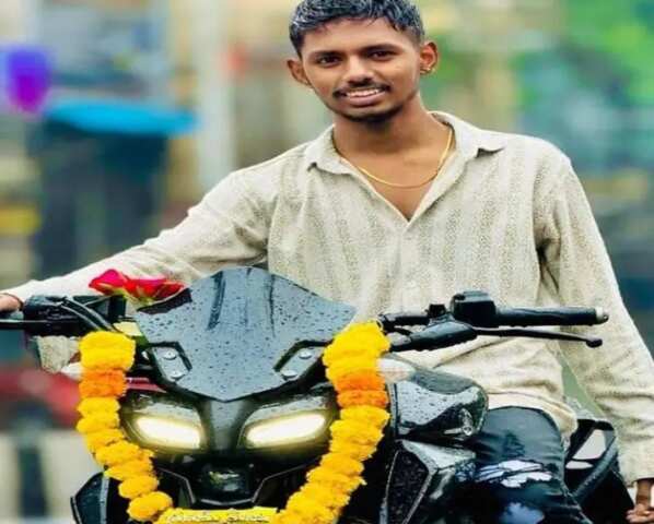 అప్పు చేసి బైక్ కొనిచ్చిన తల్లిదండ్రులకు కడుపుకోత మిగిల్చిన కుమారుడు.