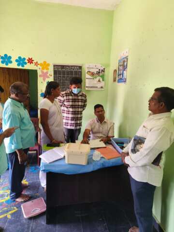 పిహెచ్ సీని తనిఖీ చేసిన డిఎం అండ్ హెచ్ వో