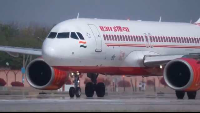 149 మందితో దుబాయ్ నుంచి వచ్చిన రెస్య్కూ విమానం