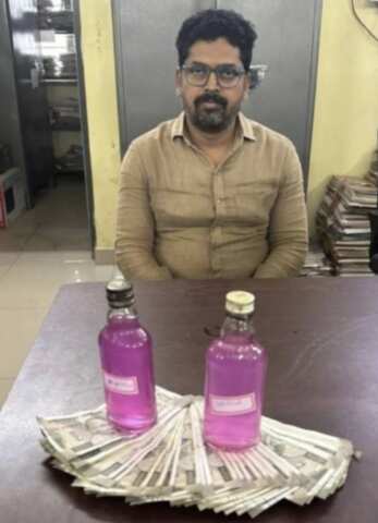 లంచం తీసుకుంటూ ఏసీబీకి చిక్కిన డిప్యూటీ తాసిల్దార్