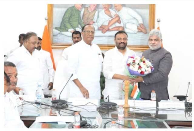 పథకాలు అర్హులందరికీ చేరేలా క్షేత్రస్థాయిలో పరిశీలన చేయాలి: గుత్తా సుఖేందర్ రెడ్డి.