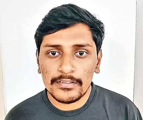 ఫేక్ ఐడీలతో 82 మందికి వల.. రూ.25 లక్షలకు పైగా వసూలు!