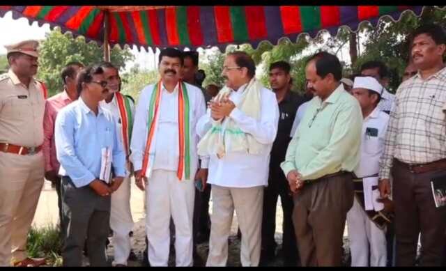 గోదావరి నీటిని నిల్వ చేసేందుకు చర్యలు చేపట్టాలి